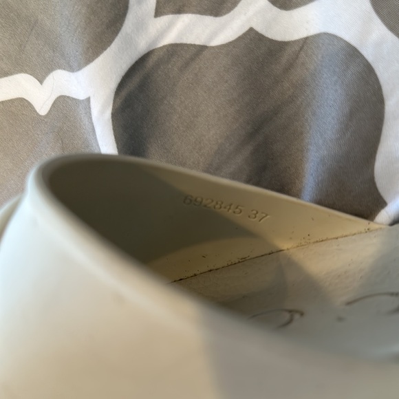 Gucci slide. AUTHENTIC
Embossed Interlocking GG GUCCI - Picture 6 of 9